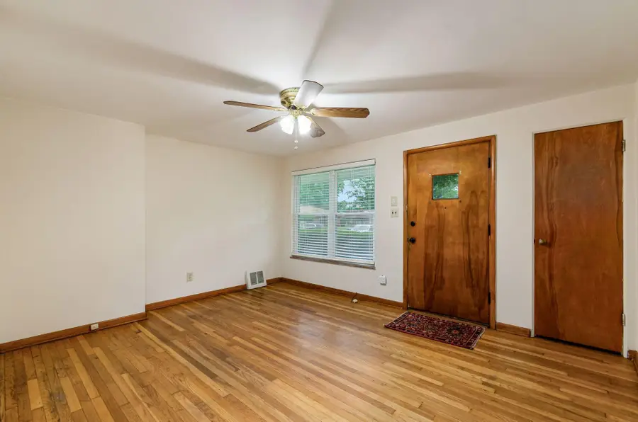 116 Sunnyside Lane, Columbus, OH 43214 - #2