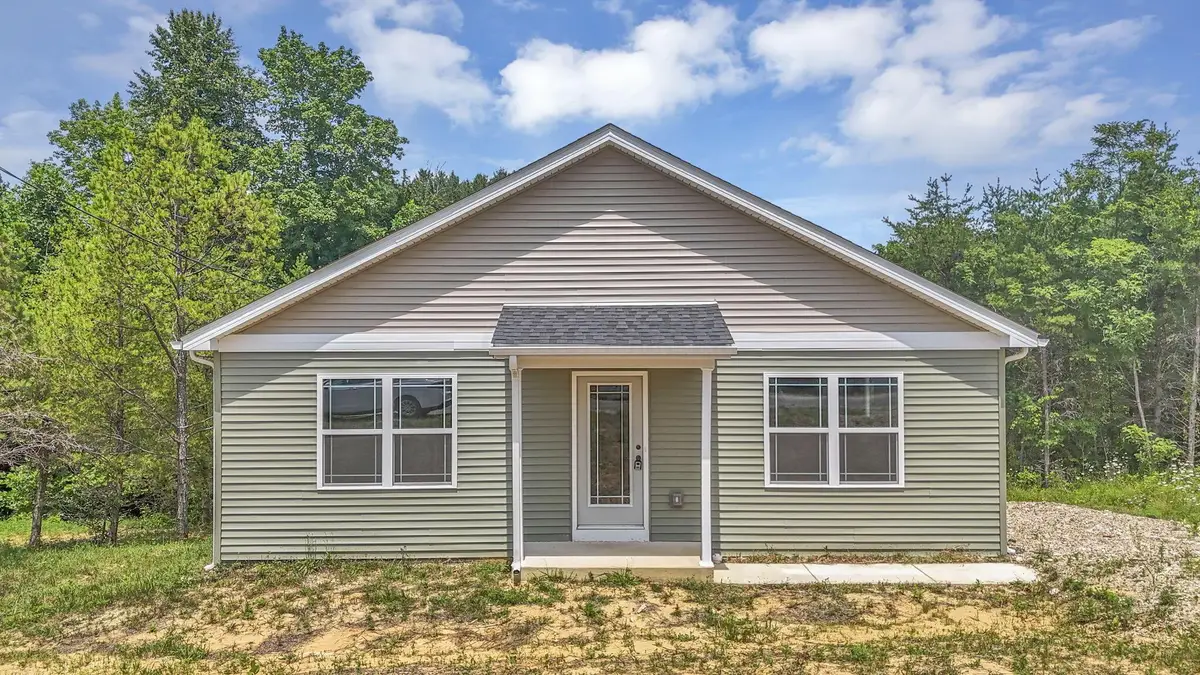 353 Elm Street, New Straitsville, OH 43766 - #1