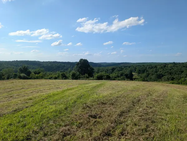 5055 Early Ridge, Mcconnelsville, OH 43756