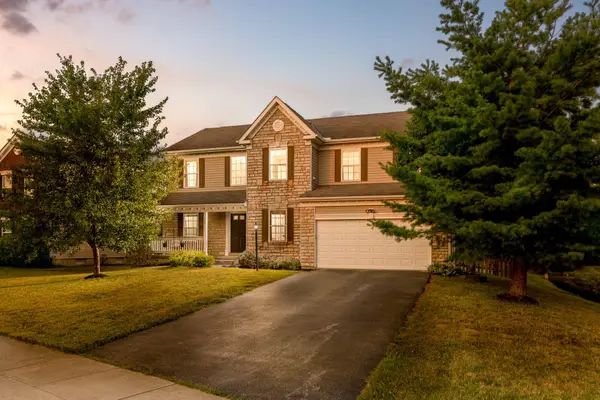 168 Spring Flower Way, Pataskala, OH 43062