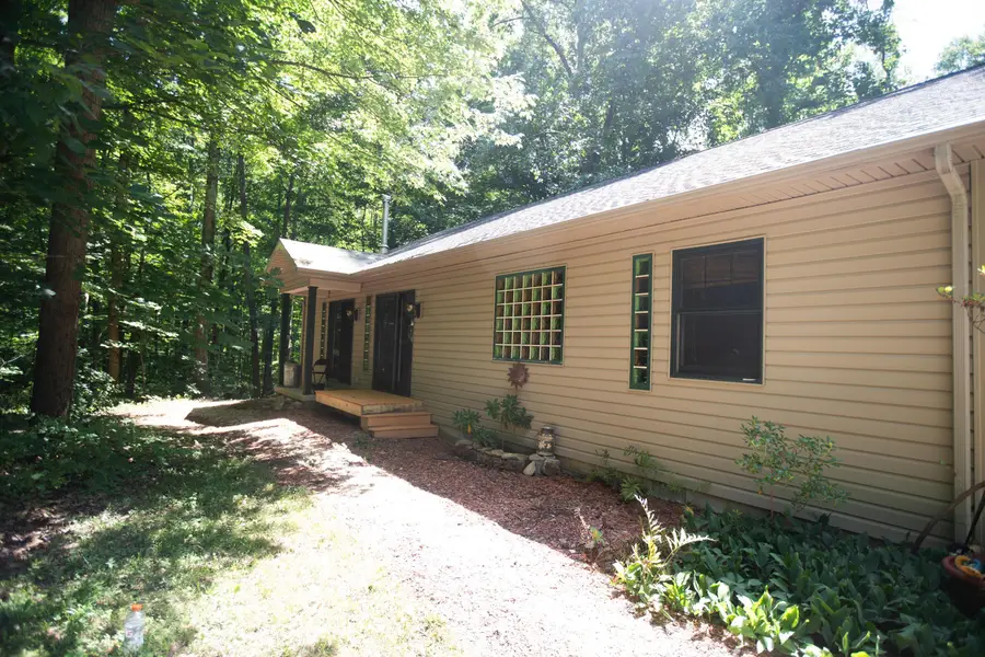 1379 Sandusky Road, Albany, OH 45710 - #2