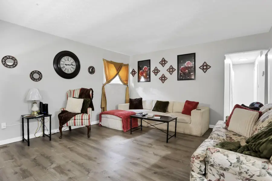 2283 Dawnlight Avenue, Columbus, OH 43211 - #3