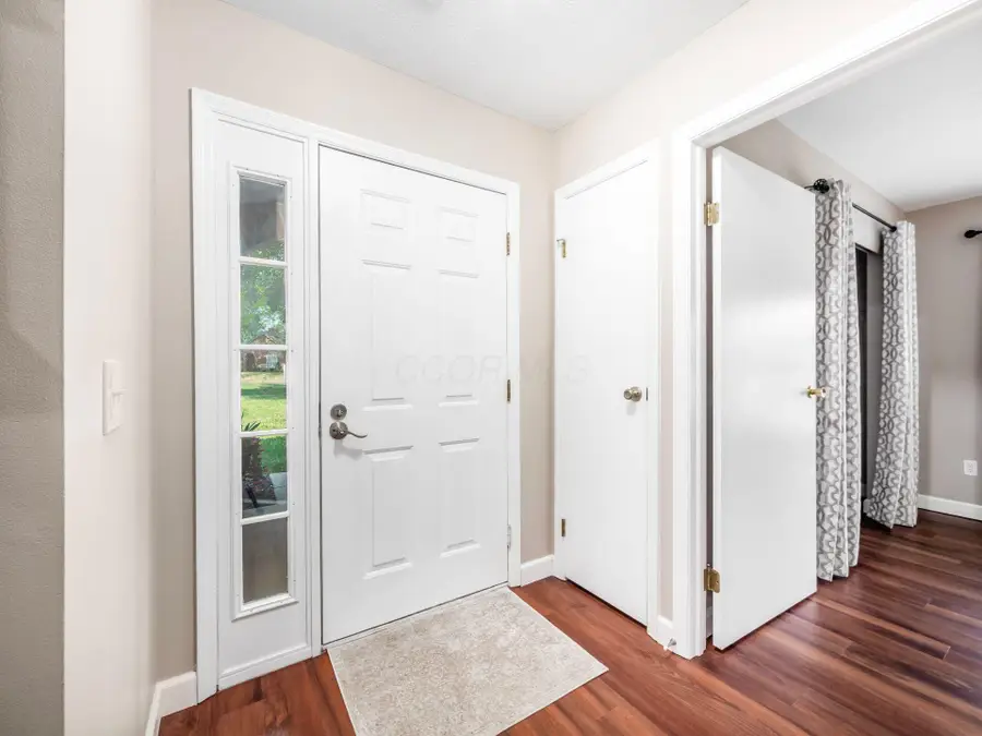 5821 Locbury Lane, Dublin, OH 43016 - #3