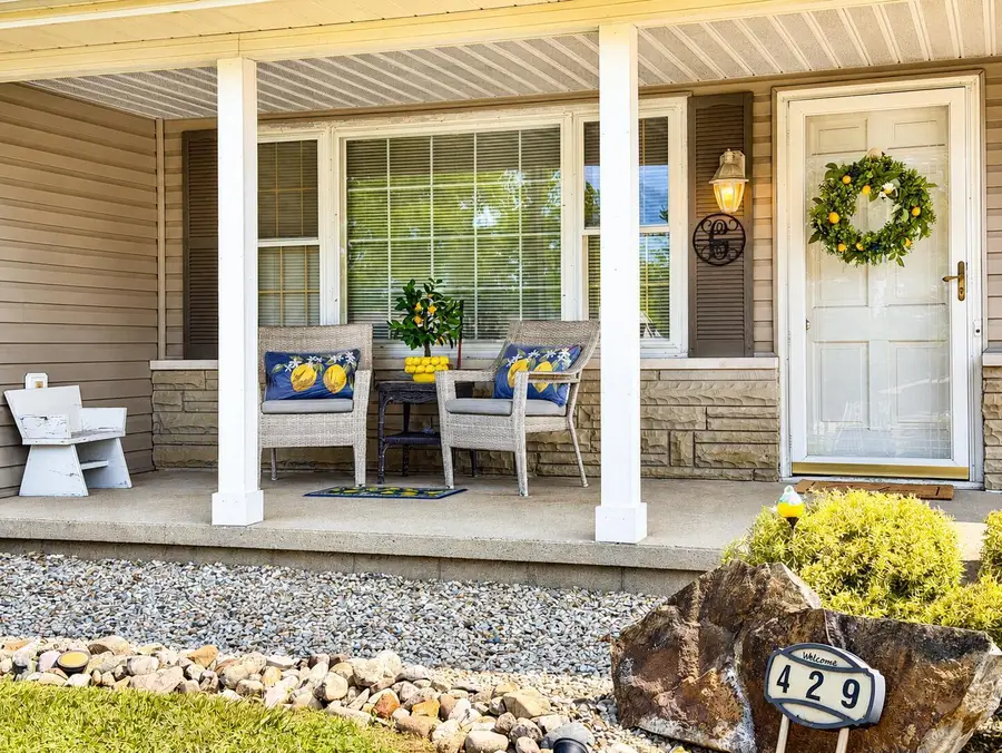 429 Vernon Drive, Chillicothe, OH 45601 - #2