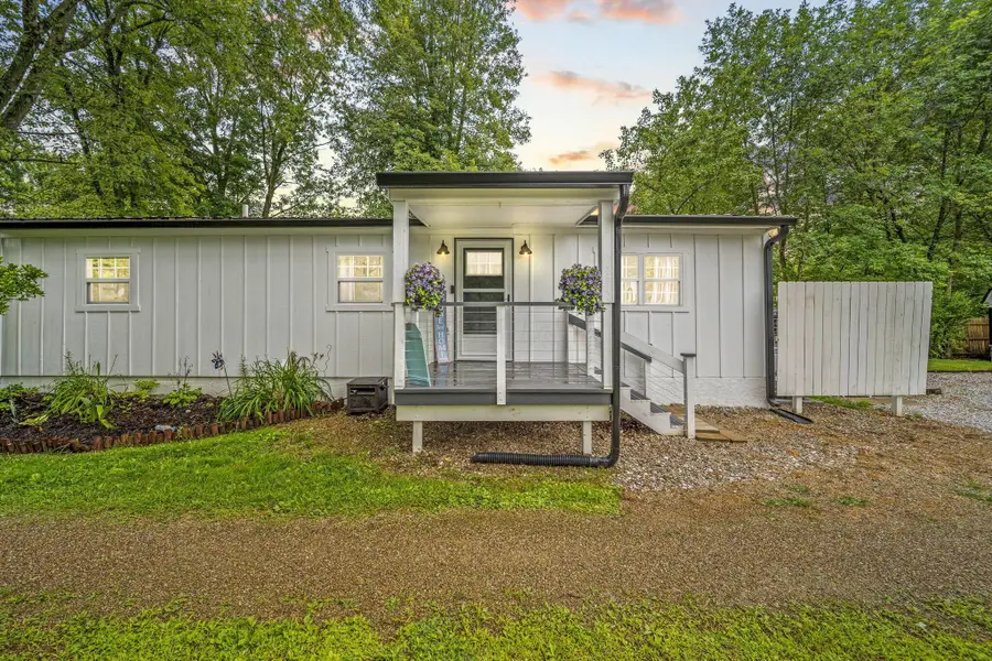 376 Merritt Road Sw, Pataskala, OH 43062 - #3