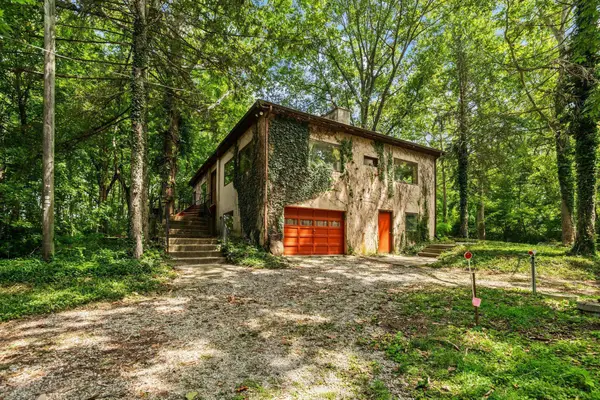 5774 London Groveport Road, Orient, OH 43146