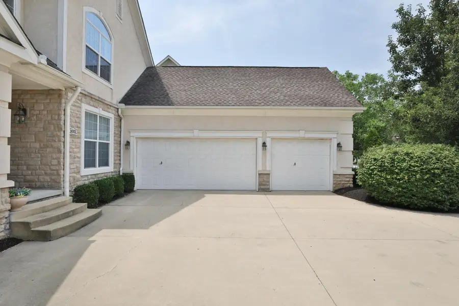 1021 Rutherglen Drive, Columbus, OH 43235 - #3