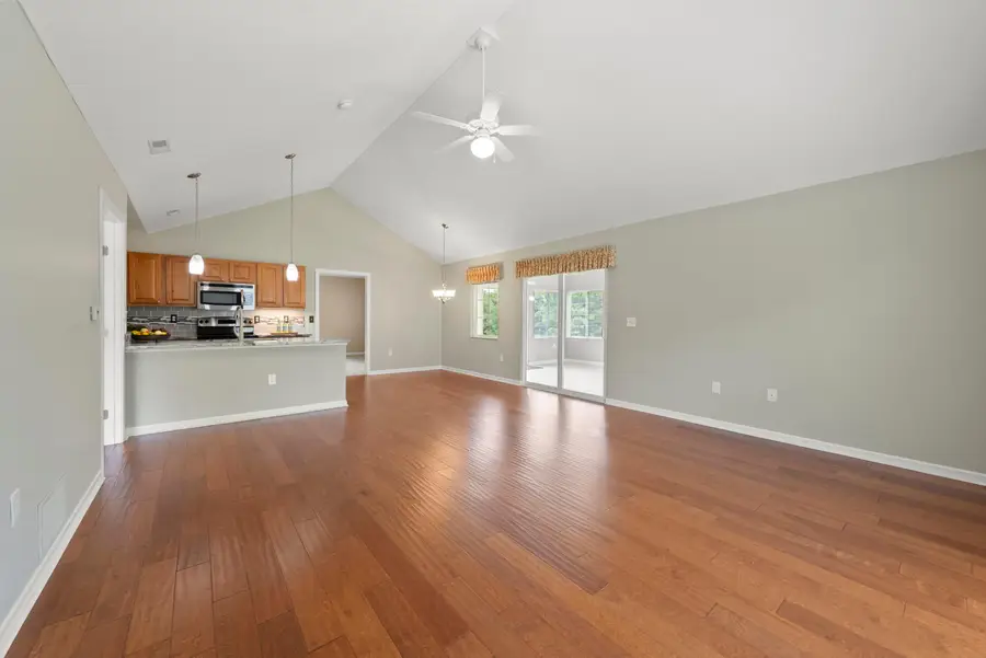 5686 Asherton Woods Drive, Westerville, OH 43081 - #2