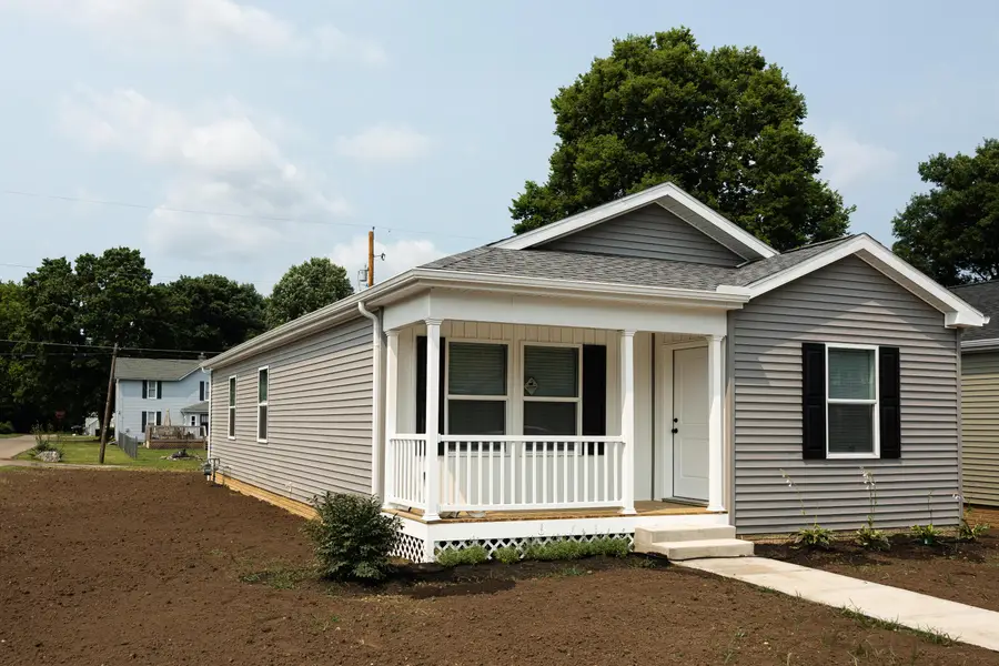 156 E Channel Street, Newark, OH 43055 - #3