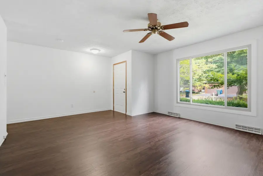 7621 Pickett Lane, Columbus, OH 43235 - #3