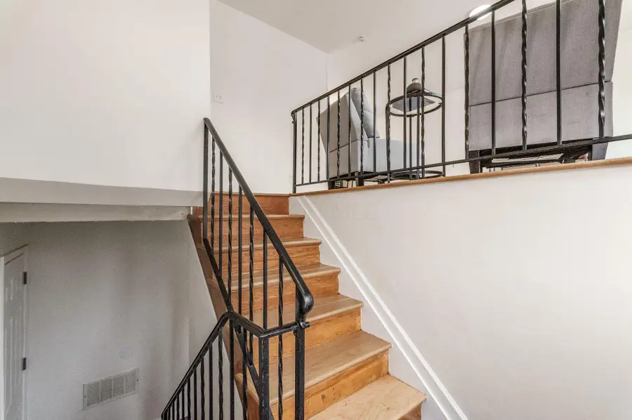2902 Manola Drive, Columbus, OH 43209 - #2