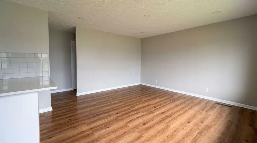 548 Seneca Drive, Newark, OH 43055 - #2