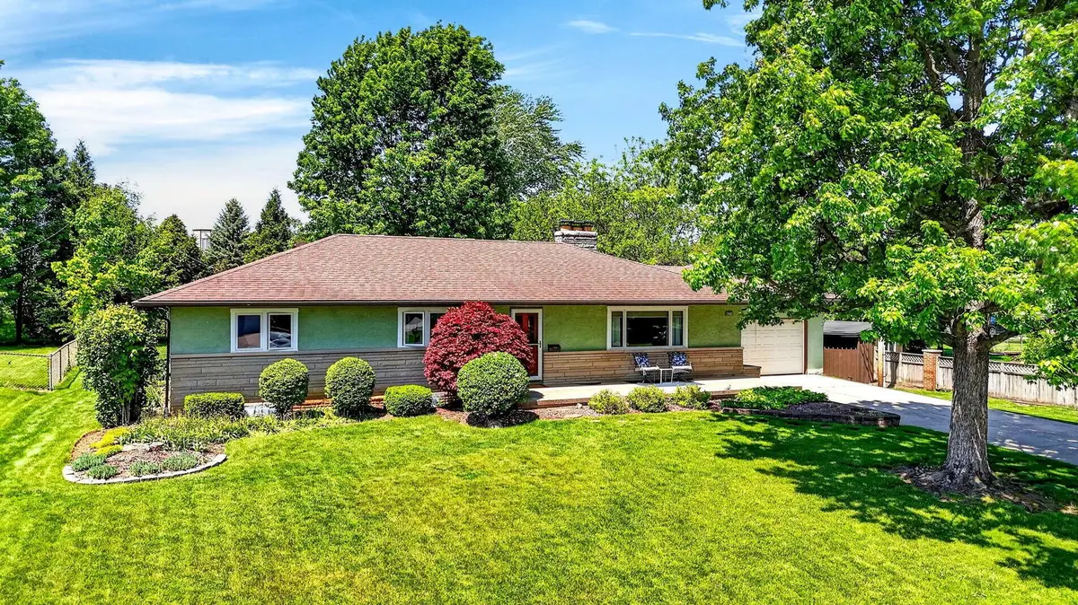 260 N Trine Street, Canal Winchester, OH 43110 - #1