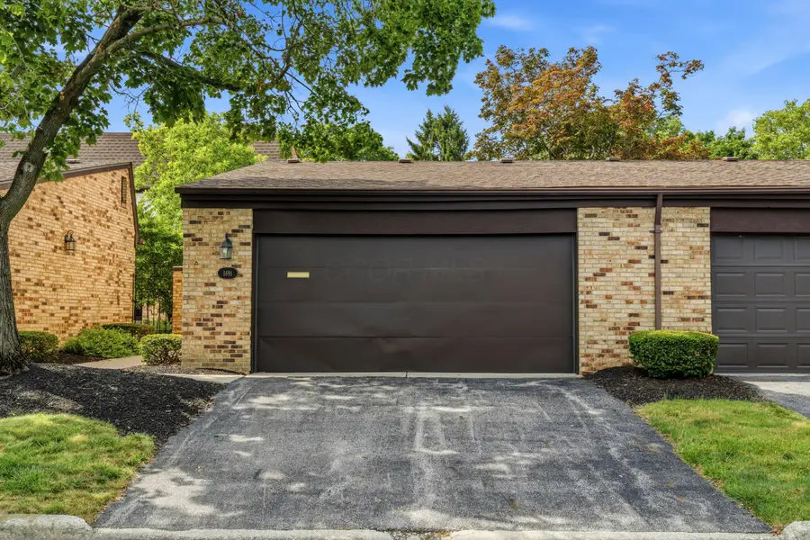 1691 Arlingate Drive N, Upper Arlington, OH 43220 - #3