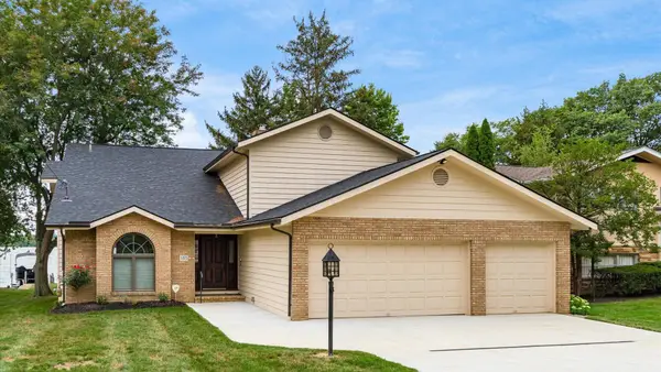 385 Lakeshore Drive W, Hebron, OH 43025