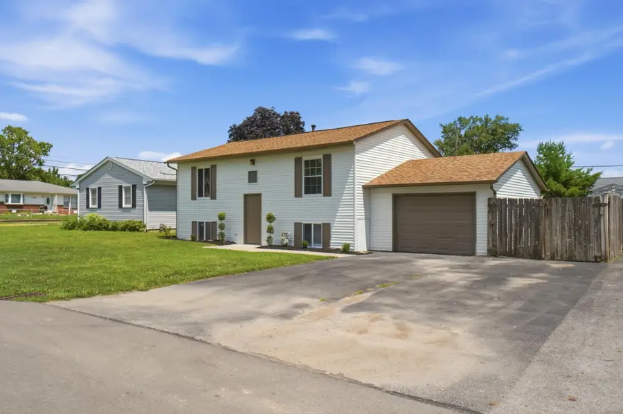 142 Gladys Road, Columbus, OH 43228 - #2