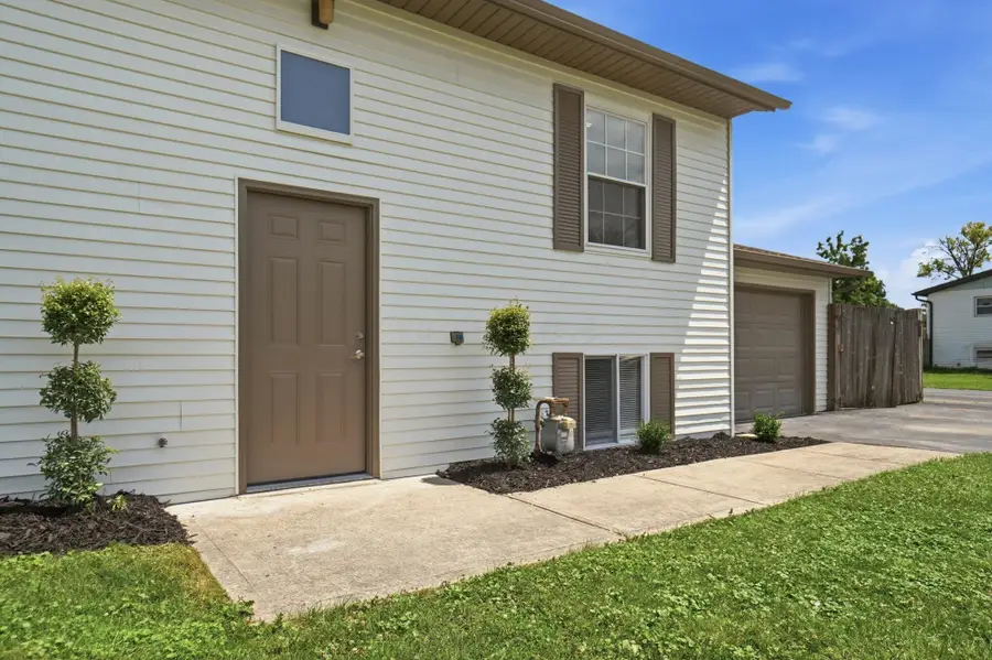 142 Gladys Road, Columbus, OH 43228 - #3