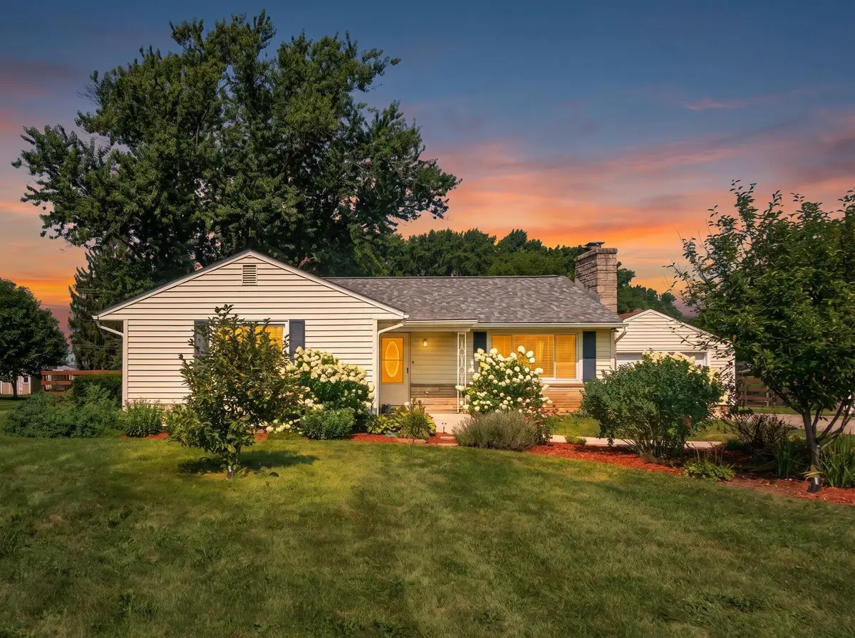 3883 Noe Bixby Road, Columbus, OH 43232 - #1