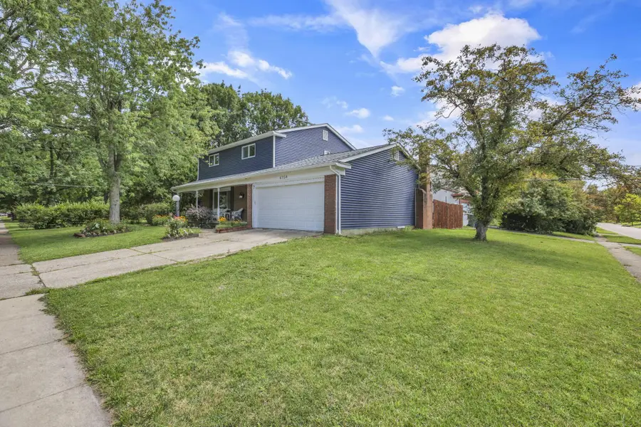 4758 Heatherton Drive, Columbus, OH 43229 - #3
