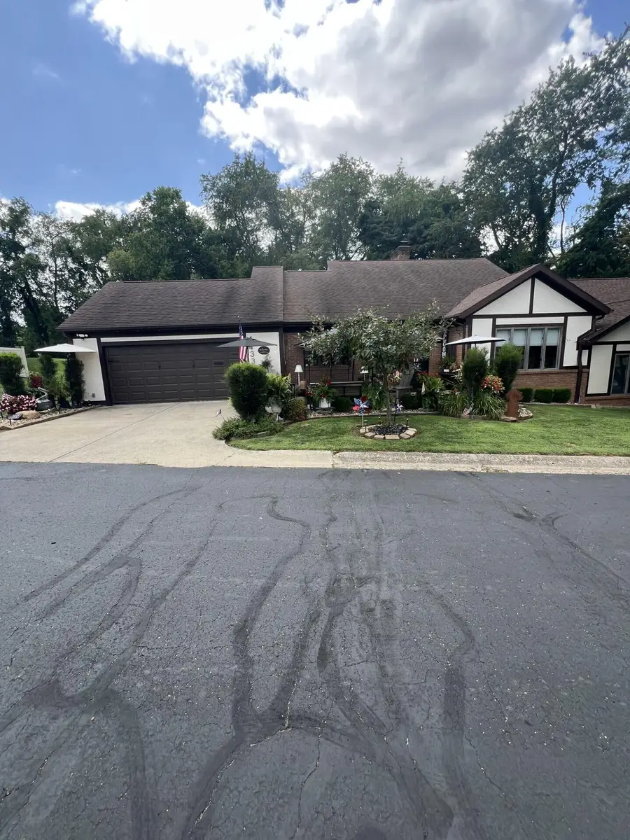 1433 Amesbury Lane, Newark, OH 43055 - #2