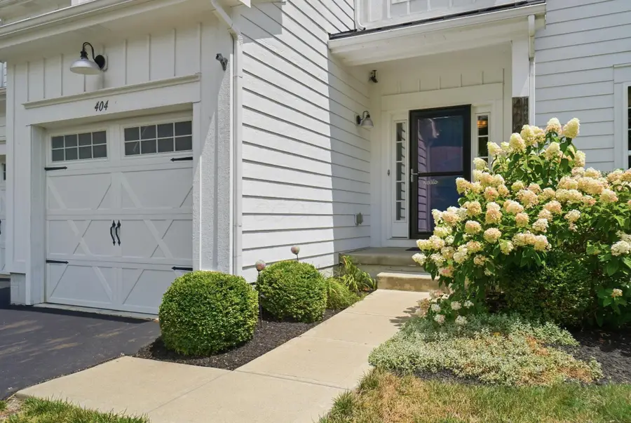 404 Hawking Drive, Galena, OH 43021 - #2