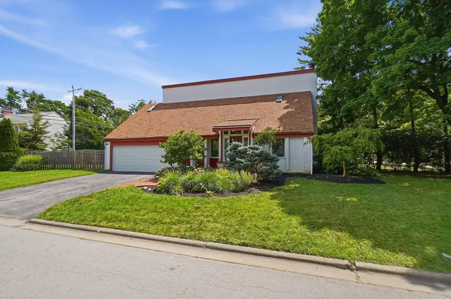 1916 W Lane Avenue, Upper Arlington, OH 43221 - #3