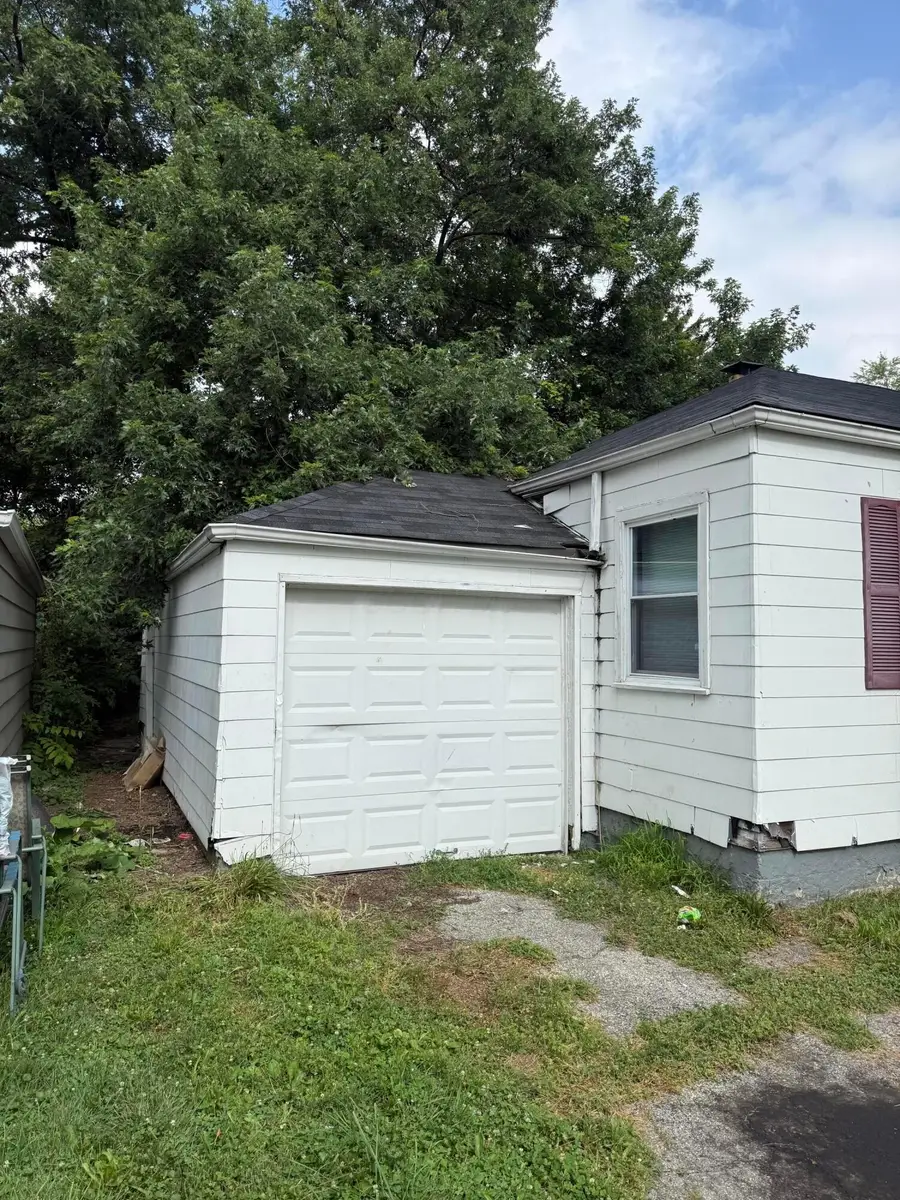221 N Kellner Road, Columbus, OH 43209 - #2