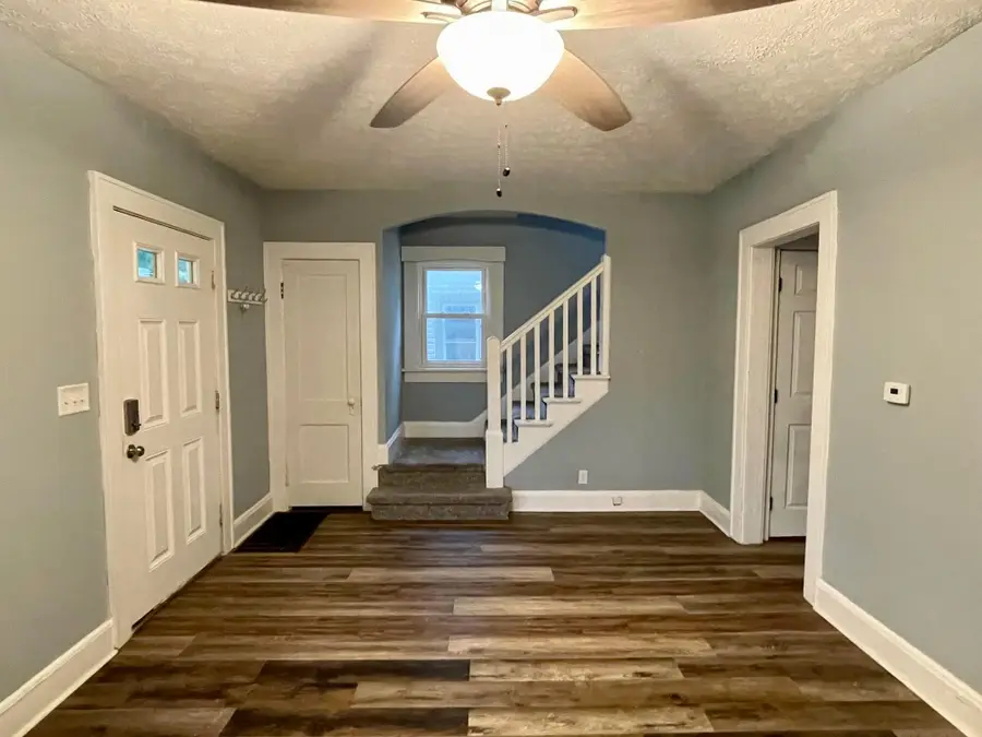 108 E Fair Avenue, Lancaster, OH 43130 - #2