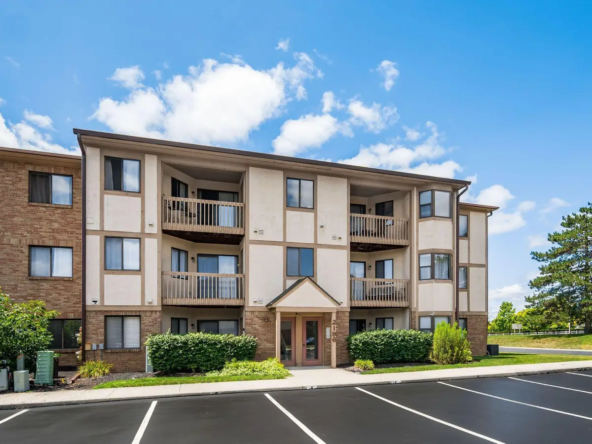 2196 Hedgerow Road, Columbus, OH 43220 - #1