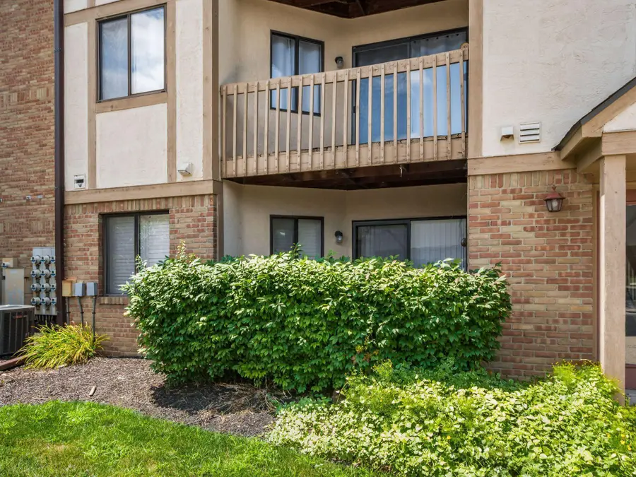 2196 Hedgerow Road, Columbus, OH 43220 - #2