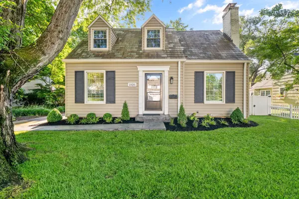 1926 Andover Road, Columbus, OH 43212