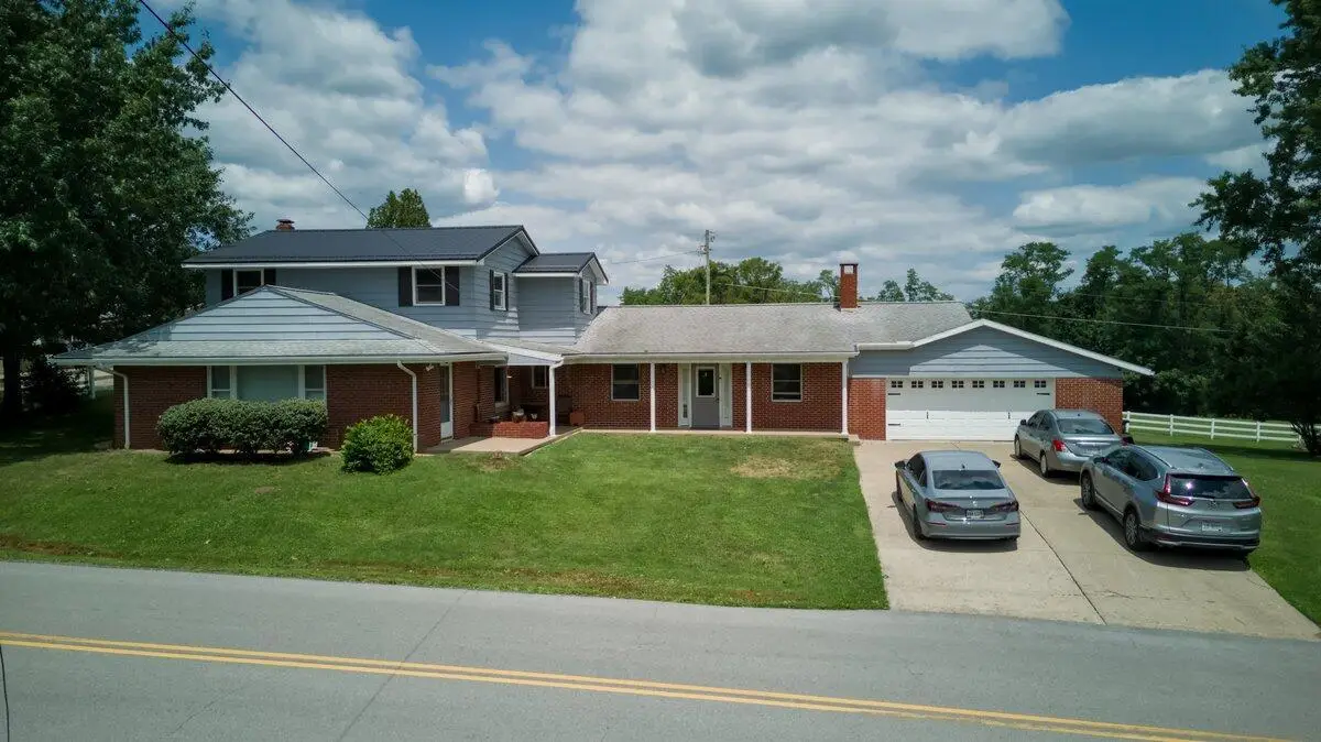9205 Hopewell National Road, Hopewell, OH 43746 - #1