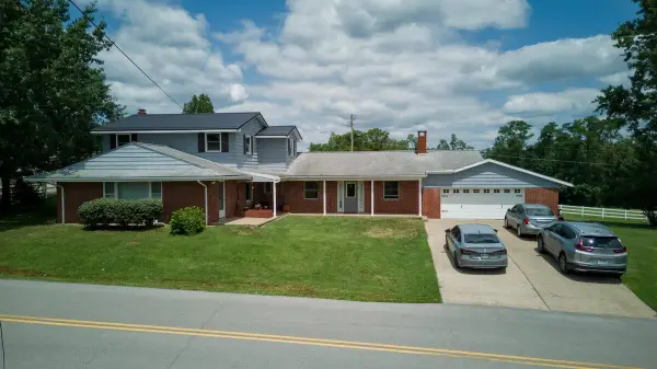 9205 Hopewell National Road, Hopewell, OH 43746