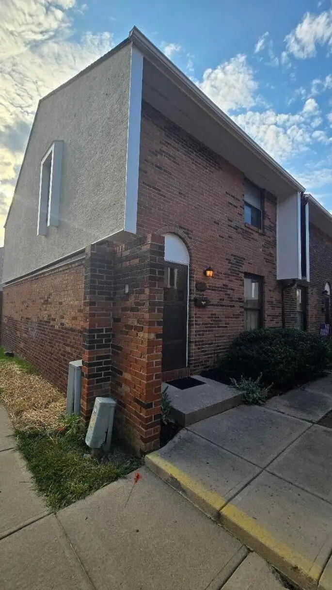 1832 Willoway Circle S, Columbus, OH 43220 - #1