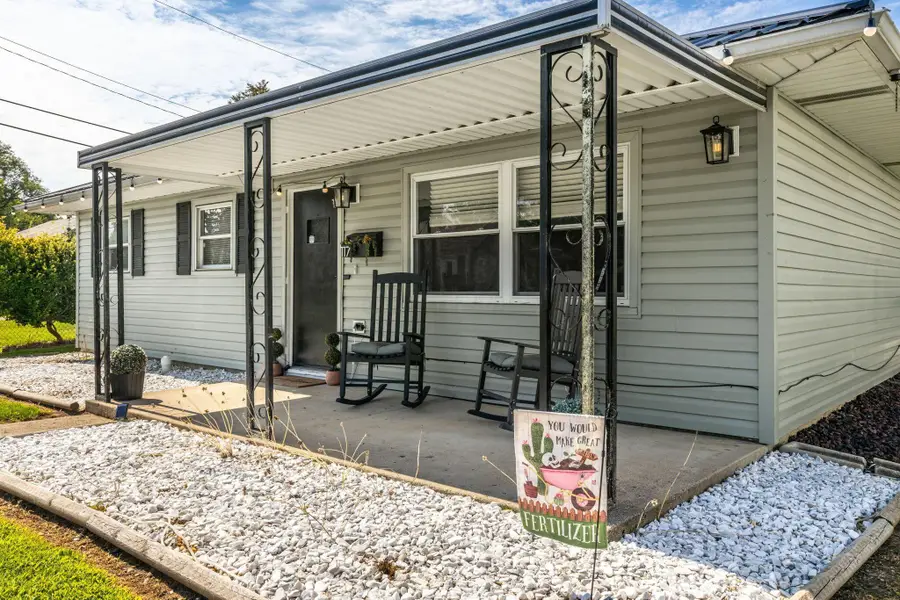 117 Dunmore Road, Circleville, OH 43113 - #2