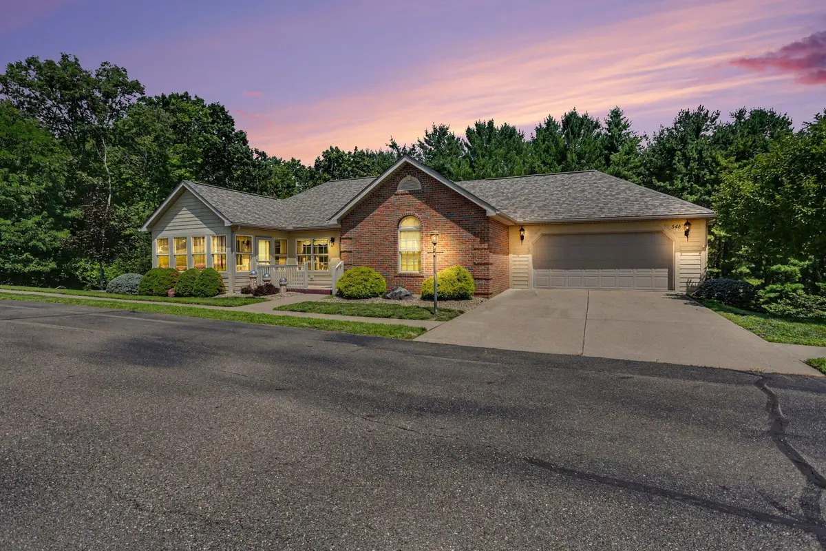 548 Edgehill Circle, Logan, OH 43138 - #1