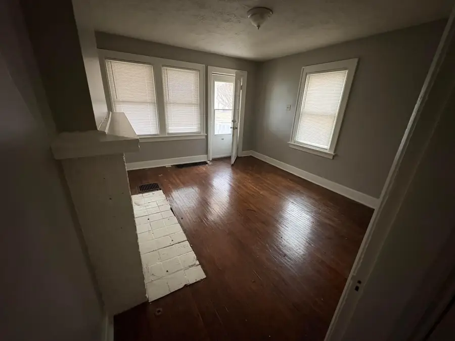 180 N Powell Avenue, Columbus, OH 43204 - #2