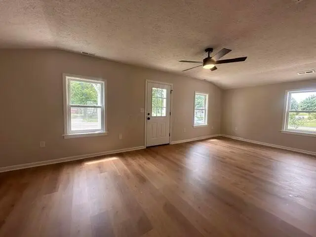 1004 Willard Street, Washington Court House, OH 43160 - #3