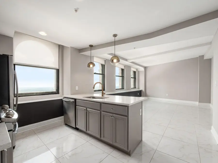 50 W Broad Street, Columbus, OH 43215 - #2
