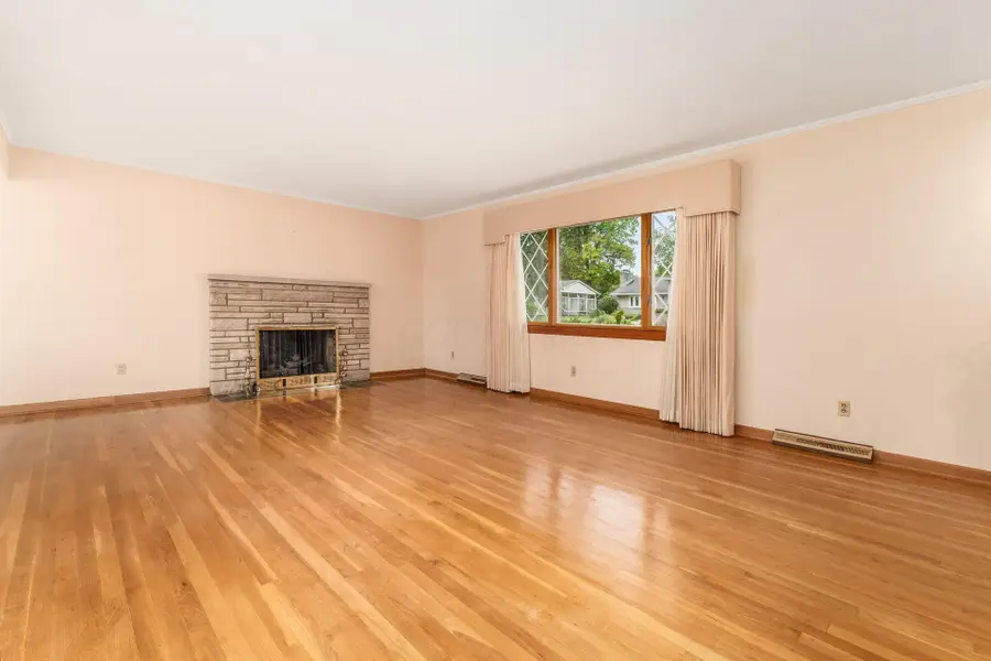3628 Clearview Avenue, Columbus, OH 43220 - #2