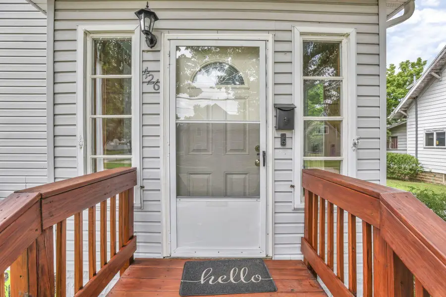 426 W 6th Street, Marysville, OH 43040 - #3