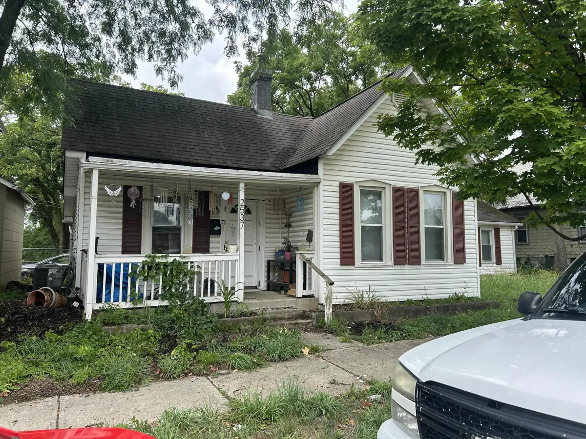 2537 Medary Avenue, Columbus, OH 43202 - #1