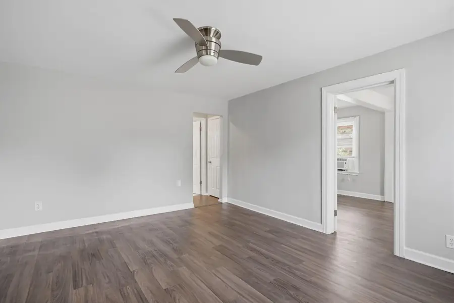 2954 Grasmere Avenue, Columbus, OH 43224 - #3