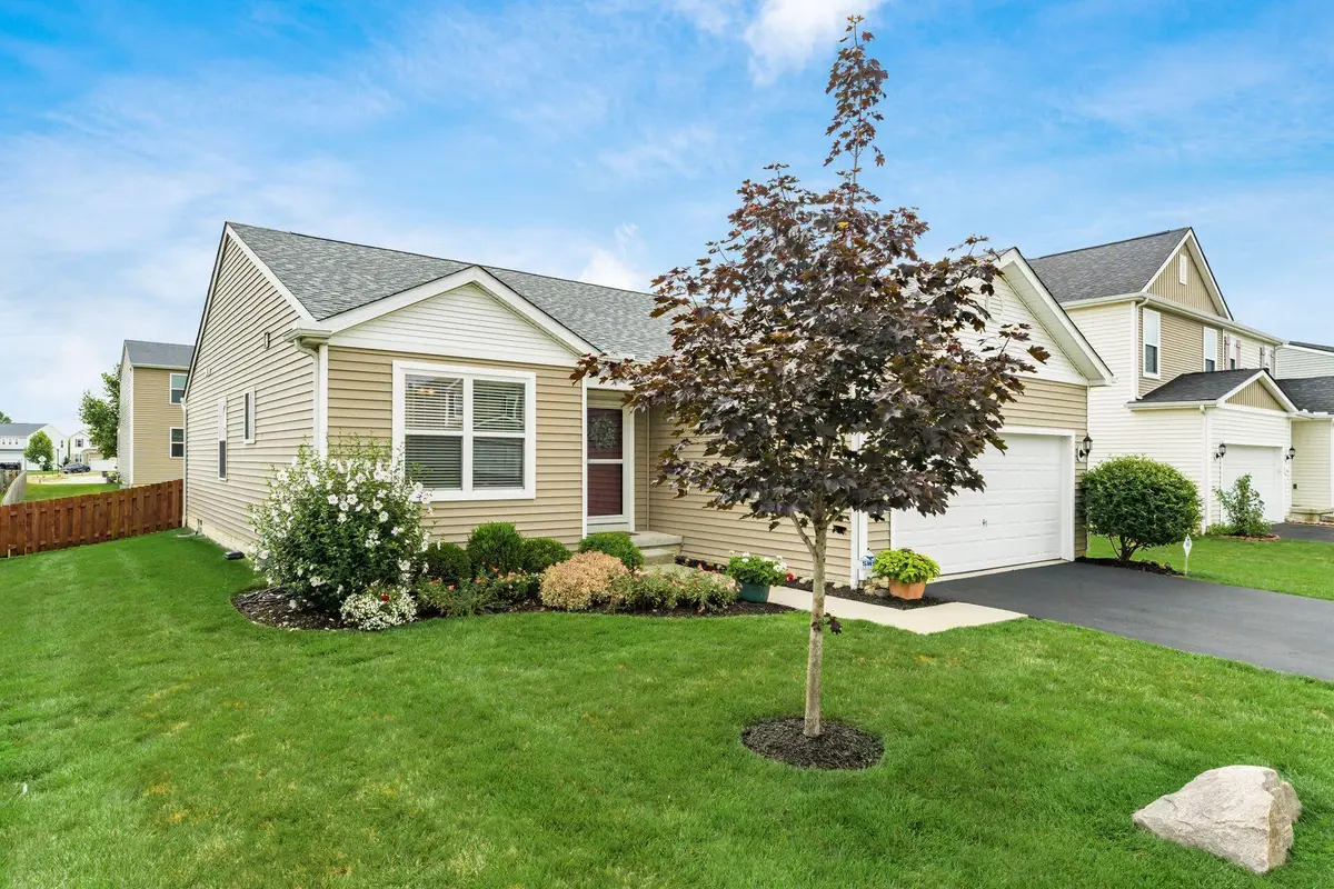 350 Glen Crossing Drive, Pataskala, OH 43062 - #1