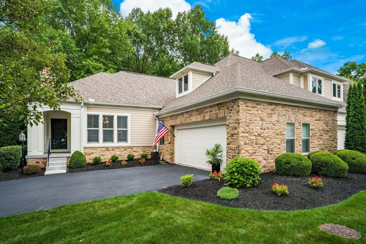 8220 Julian Drive, Westerville, OH 43082 - #1