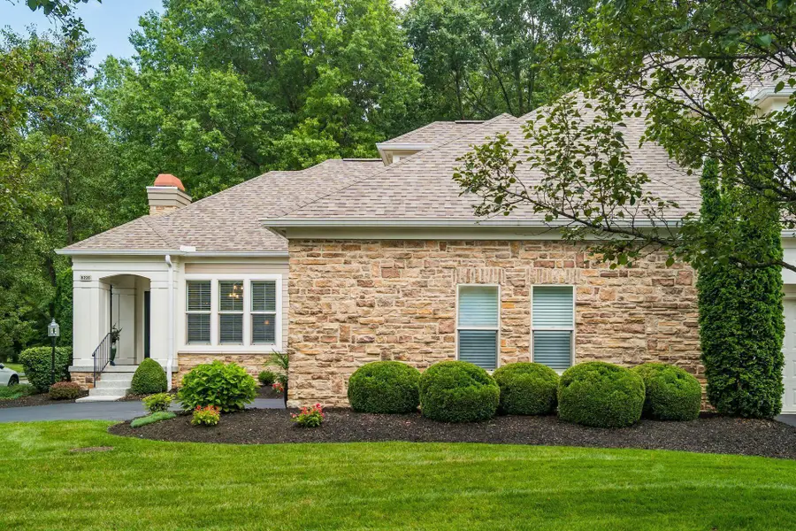8220 Julian Drive, Westerville, OH 43082 - #3
