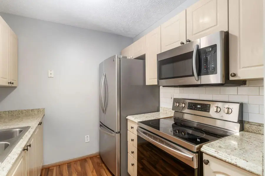 4103 Parkcove Drive, Columbus, OH 43230 - #3