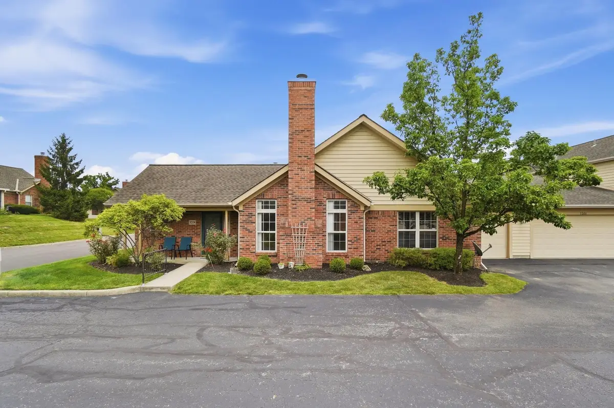 3204 Pine Manor Boulevard, Grove City, OH 43123 - #1