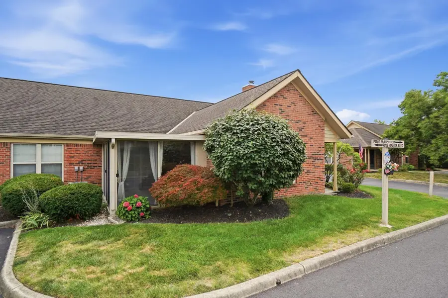 3204 Pine Manor Boulevard, Grove City, OH 43123 - #2