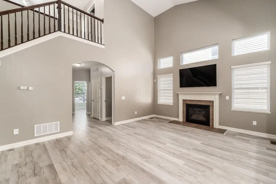 372 Hanton Way, Columbus, OH 43213 - #3